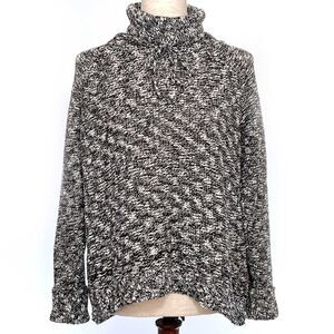 Chaps Women's Black Turtleneck Sweater Medium